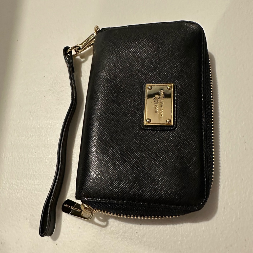 Michael Kors Small Black Leather Wallet/Wristlet